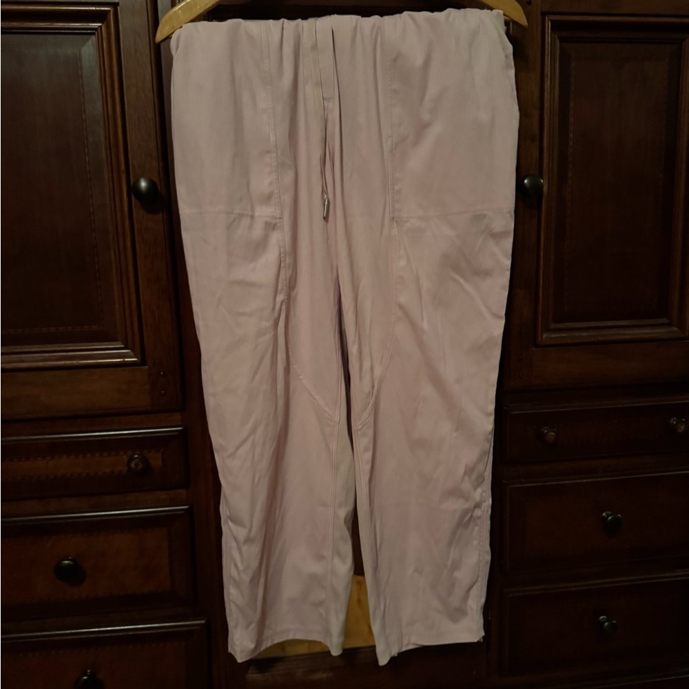 lululemon athletica Soft Blush Capris